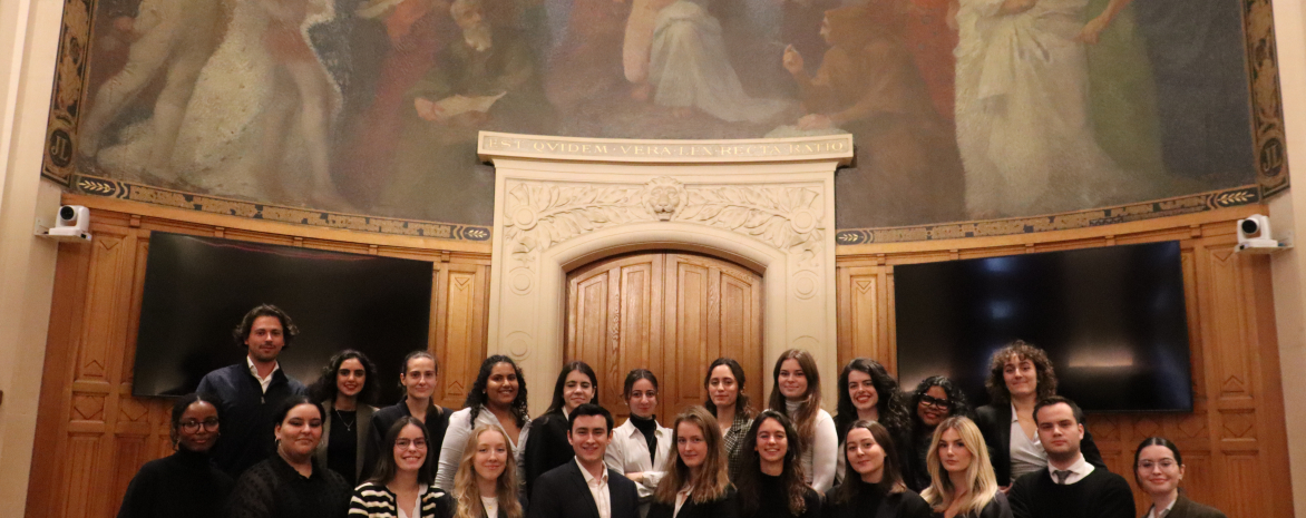 Photo de la promotion 2023-2024 du master droit public comparé